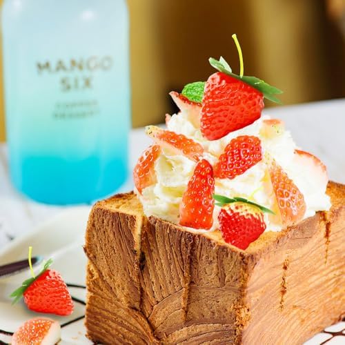50Pcs Artificial Strawberries for Home Kitchen Party Decor
