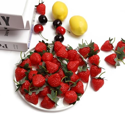 50PCS Realistic Artificial Strawberry Decorations