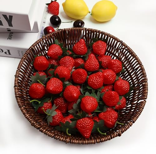 50PCS Realistic Artificial Strawberry Decorations