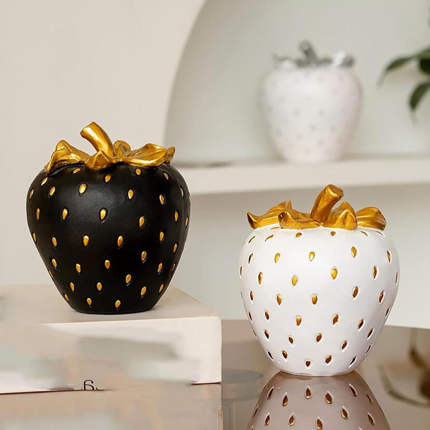 Realistic Artificial Strawberry Decor Resin Sculpture