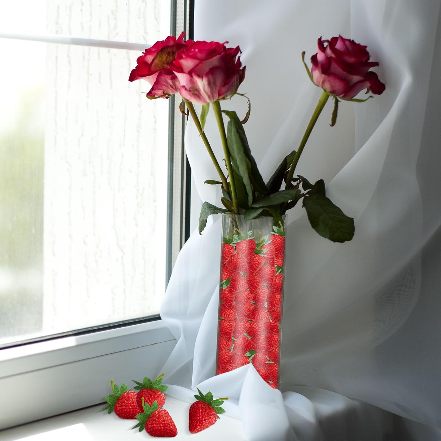 Lyrow 100 Realistic Artificial Strawberries Decor