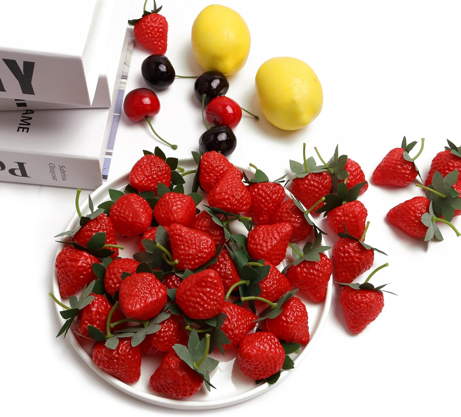 50PCS Realistic Artificial Strawberry Decorations