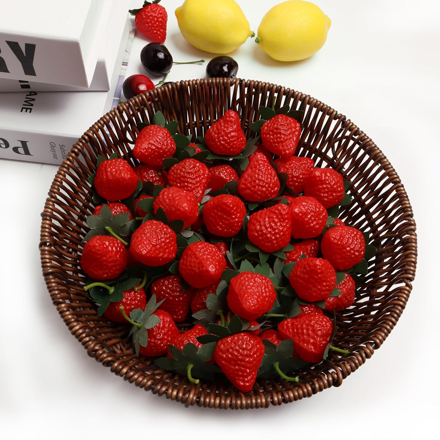 50PCS Realistic Artificial Strawberry Decorations